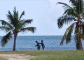 Baine de boue sur la plage de Babin Baine de boue sur la plage de Babin