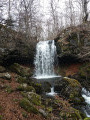 Sur les hauteurs de Malbo par le site archéologique et la cascade du Capat Sur les hauteurs de Malbo par le site archéologique et la cascade du Capat