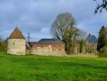Le Bois du Temple et la Collégiale Saint-Pierre Le Bois du Temple et la Collégiale Saint-Pierre