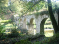 Les rives du Guindy, la Chapelle Kélomad et une ancienne voie ferrée Les rives du Guindy, la Chapelle Kélomad et une ancienne voie ferrée