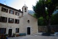 L'église de Courmes L'église de Courmes