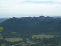 La Crete du Pic Saint Loup et le Chateau de Montferrand La Crete du Pic Saint Loup et le Chateau de Montferrand