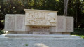 Forêt de Retz - Le monument Van Vollenhoven et la butte de Château-Fée Forêt de Retz - Le monument Van Vollenhoven et la butte de Château-Fée