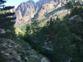 Le Refuge de Carozzu et la passerelle de Spasimata depuis Bonifatu Le Refuge de Carozzu et la passerelle de Spasimata depuis Bonifatu